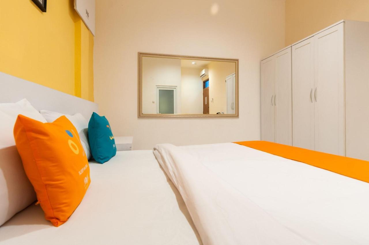 Sans Hotel Finest Медан Экстерьер фото